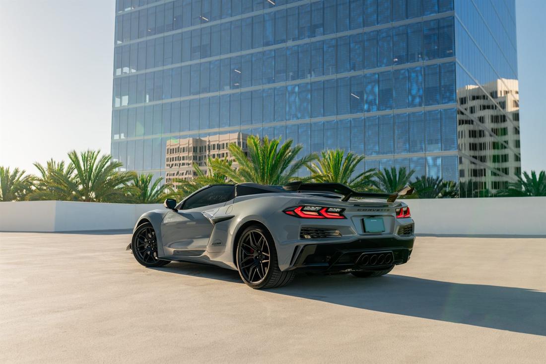 Grey Chevrolet Corvette C8 Z06, rental photo 5 of 20
