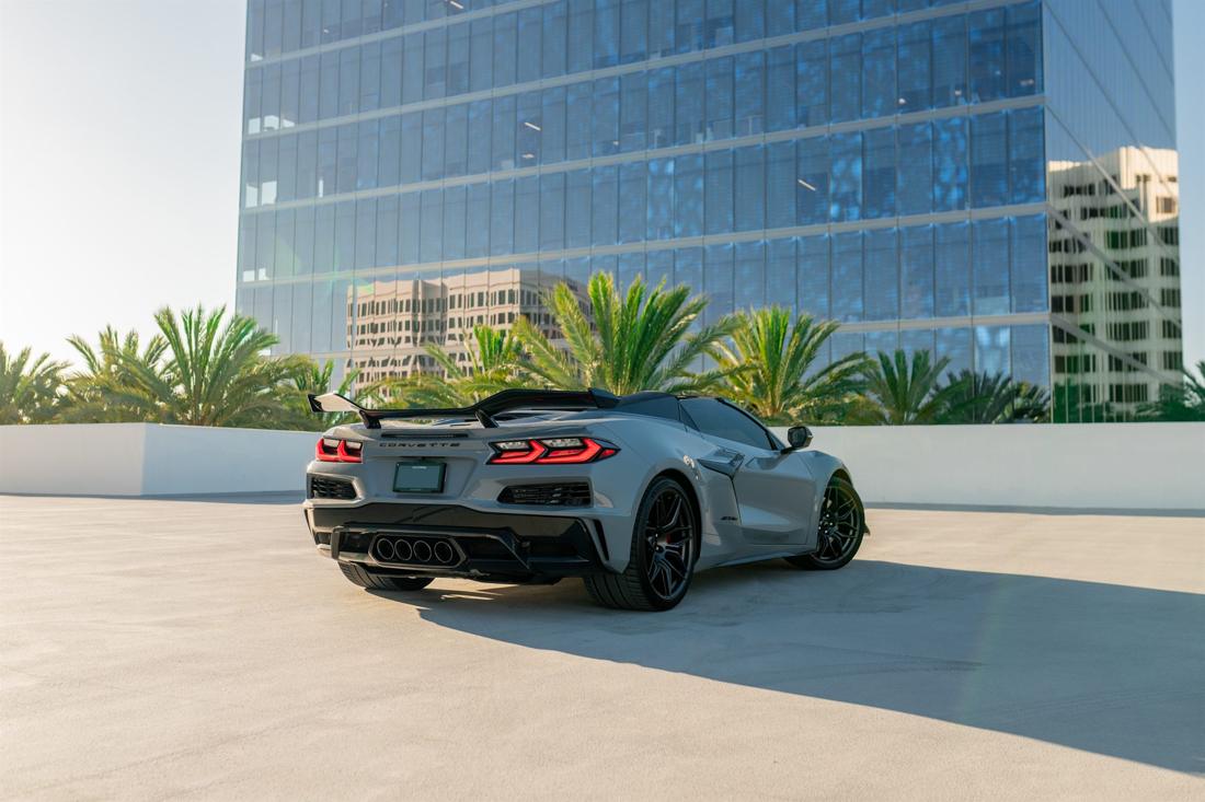 Grey Chevrolet Corvette C8 Z06, rental photo 6 of 20