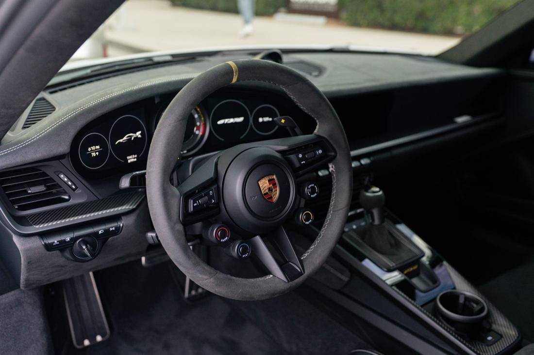Grey Porsche 911 GT3 RS, rental photo 7 of 26