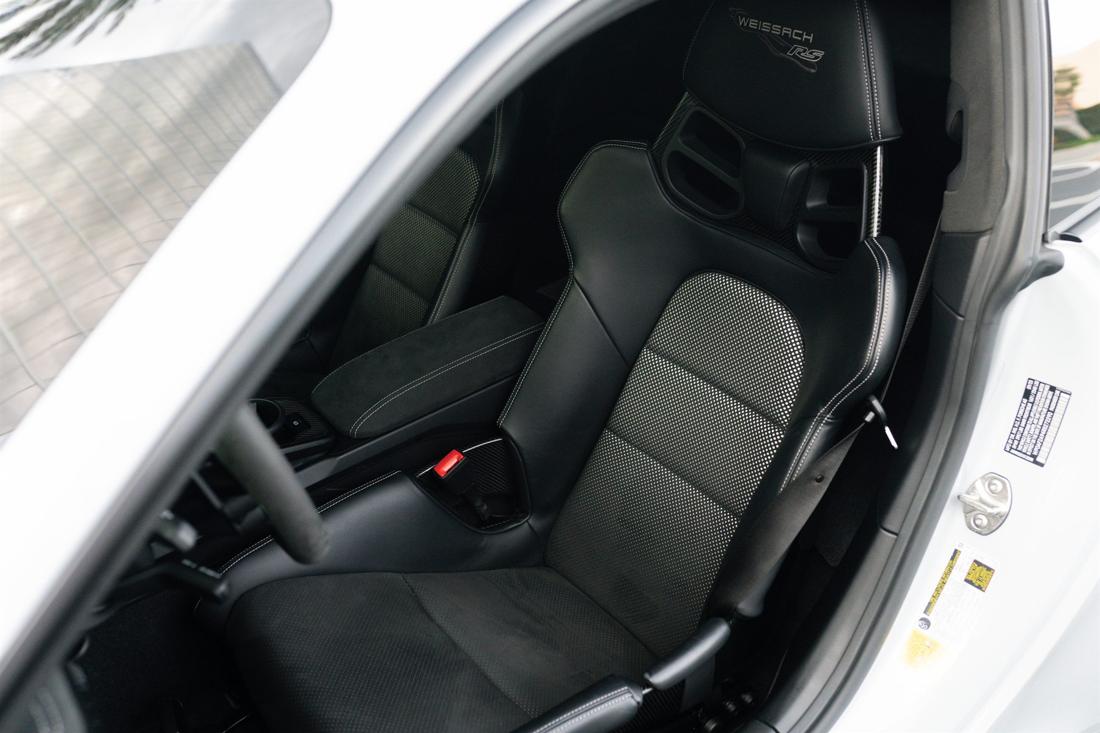 Grey Porsche 911 GT3 RS, rental photo 13 of 26