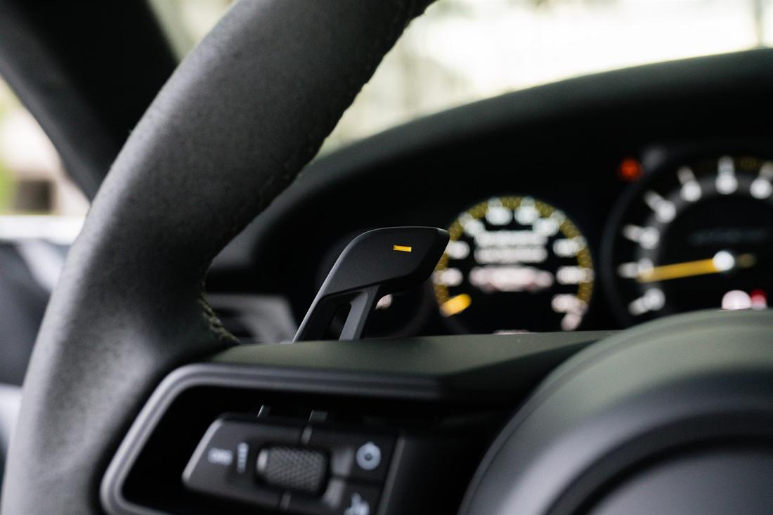 Grey Porsche 911 GT3 RS, rental photo 15 of 26