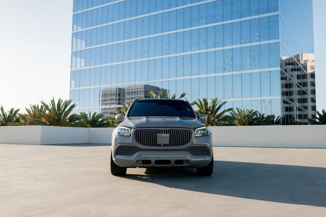 Silver Mercedes-Maybach GLS 600, rental photo 2 of 24