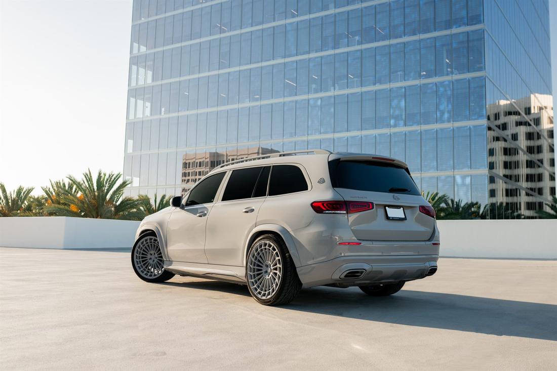 Silver Mercedes-Maybach GLS 600, rental photo 5 of 24