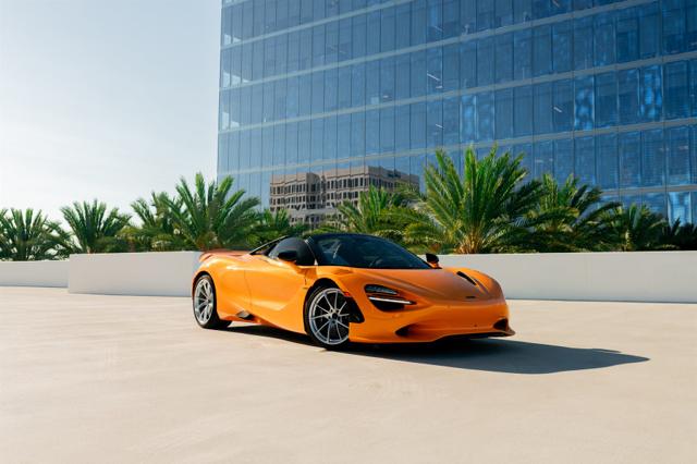 Orange McLaren 750S rental in Los Angeles