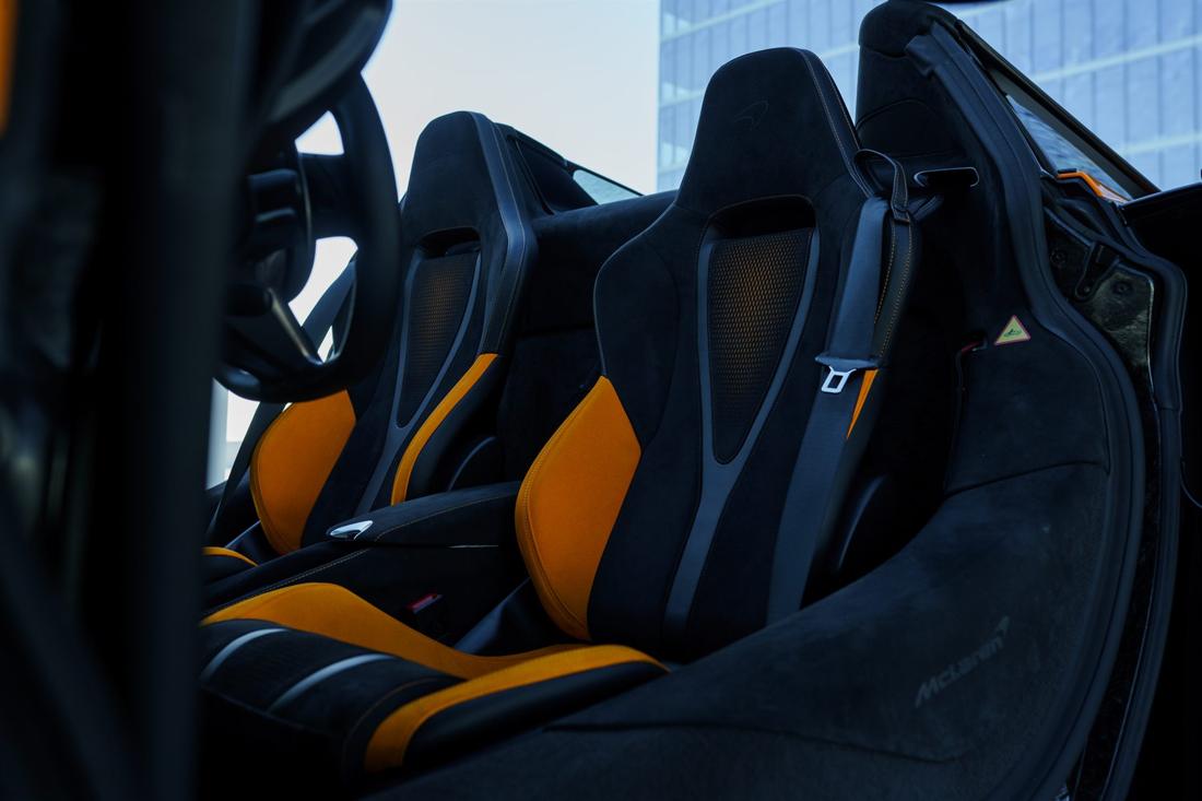 Orange McLaren 750S, rental photo 12 of 25