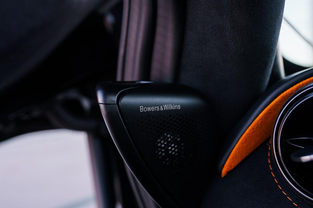 Orange McLaren 750S, rental photo 15 of 25