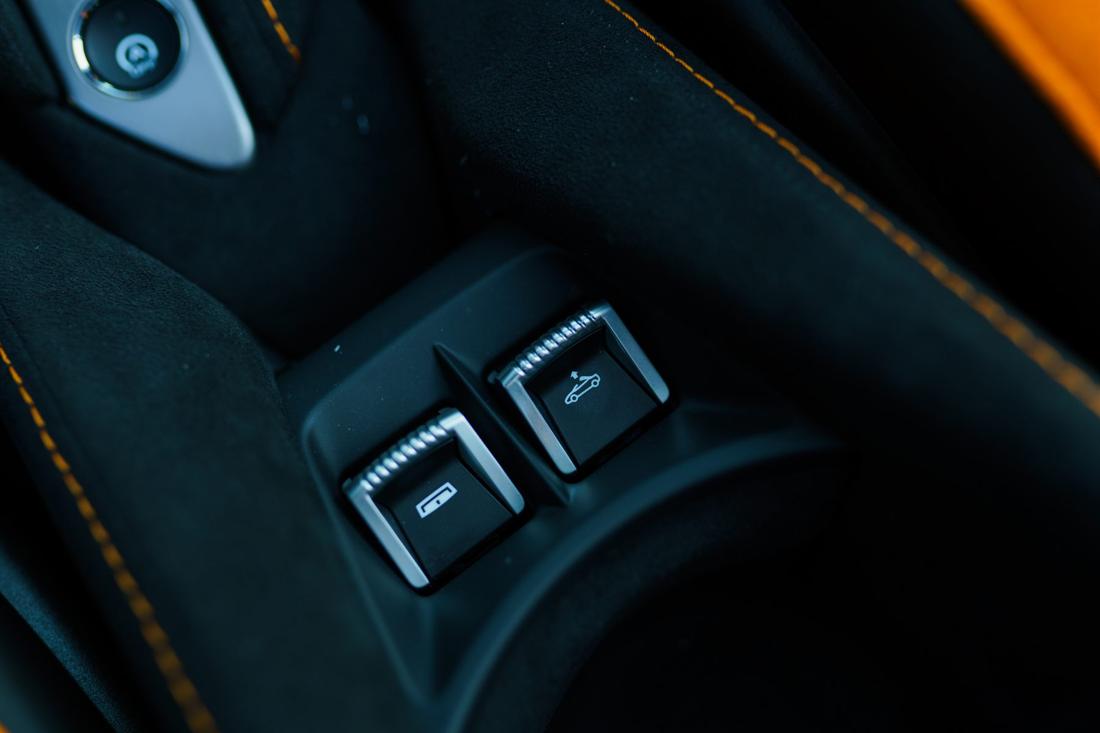 Orange McLaren 750S, rental photo 24 of 25