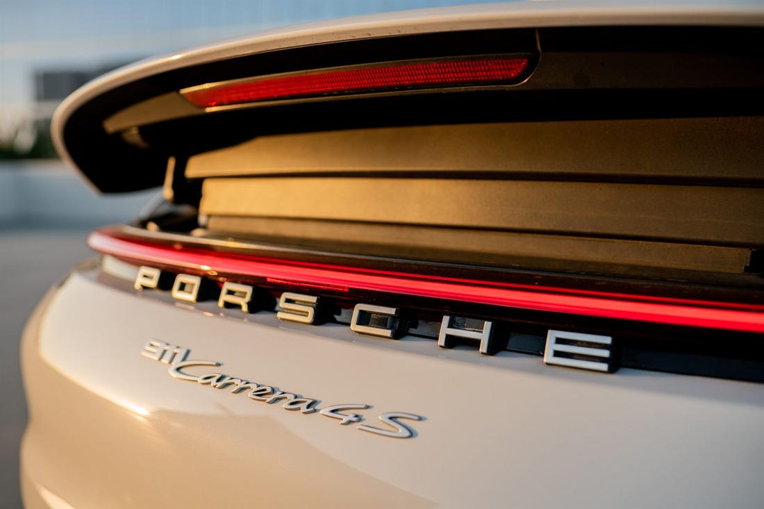 White Porsche 911 Cabriolet, rental photo 10 of 20