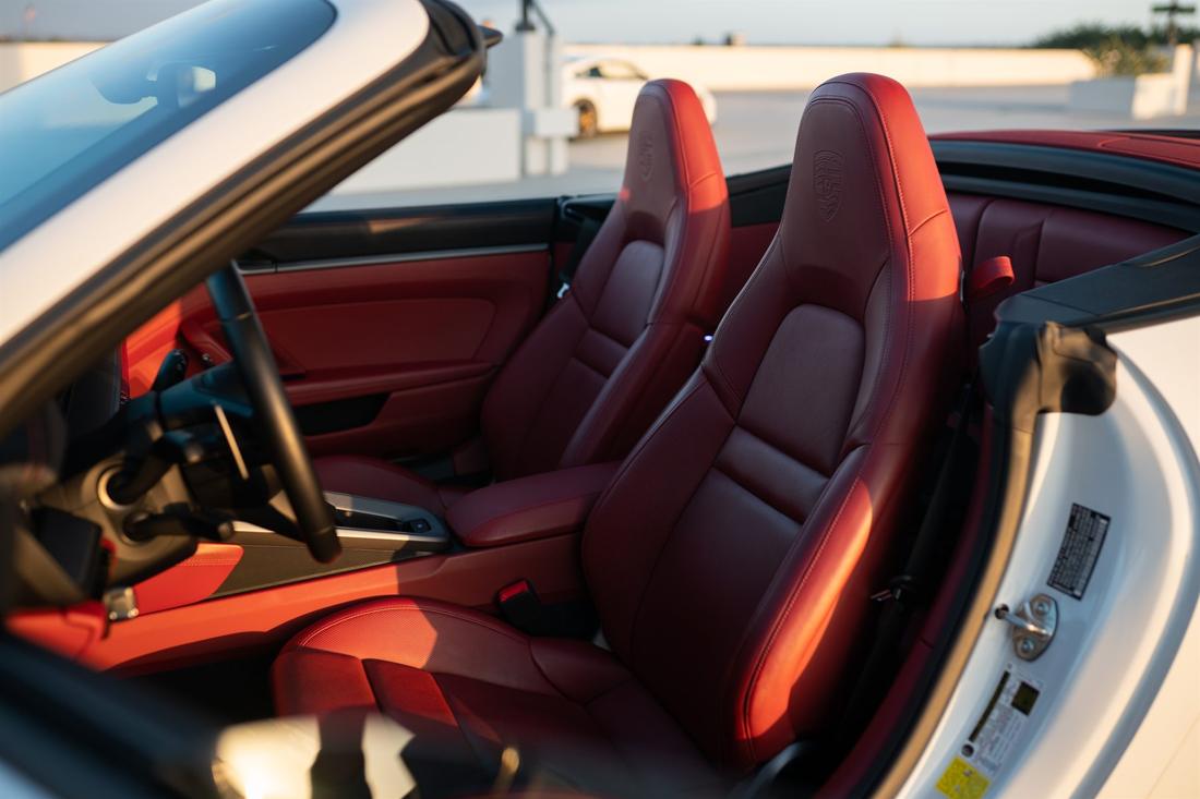 White Porsche 911 Cabriolet, rental photo 18 of 20