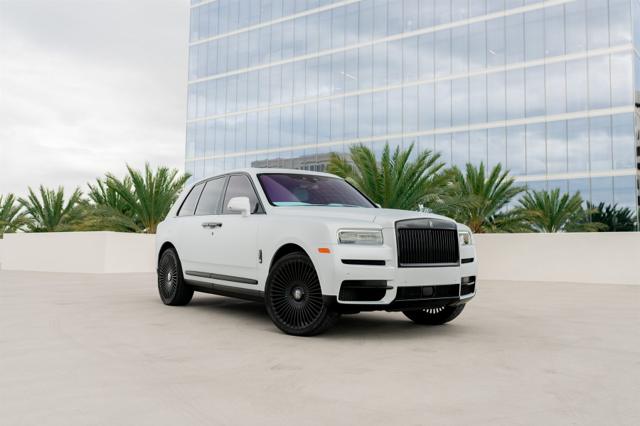 Satin white Rolls-Royce Cullinan rental in Los Angeles